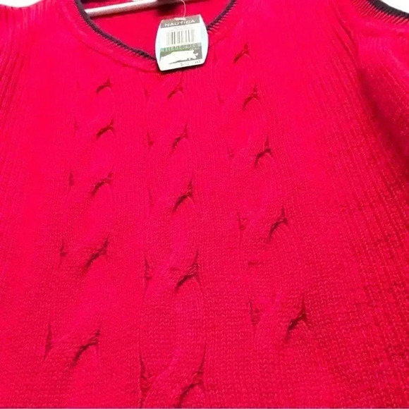NWT Nautica Boy’s 14-16 600 Red Cable-Knit Sweater Vest. 15% dsct w 2+ bndle. - Picture 3 of 4